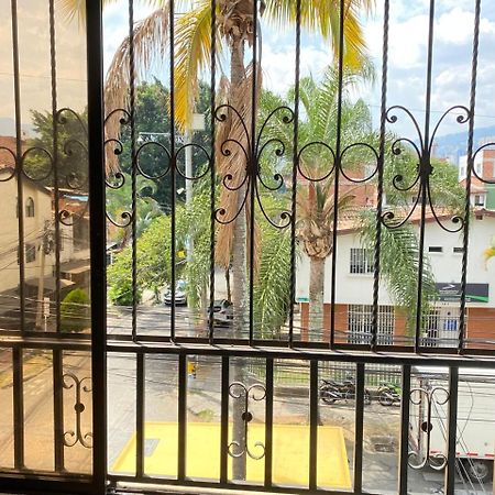 E2 Comodo Y Amplio Apartamento En Laureles Estadio 120 Mts2 Medellín Zewnętrze zdjęcie