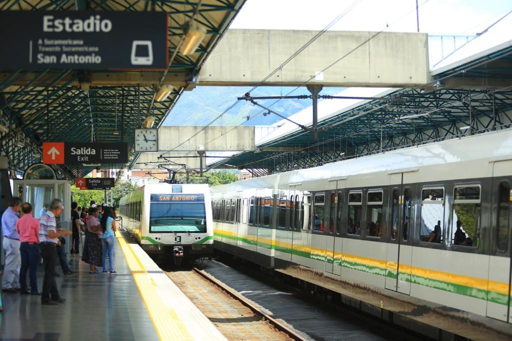 E2 Comodo Y Amplio Apartamento En Laureles Estadio 120 Mts2 Medellín Zewnętrze zdjęcie