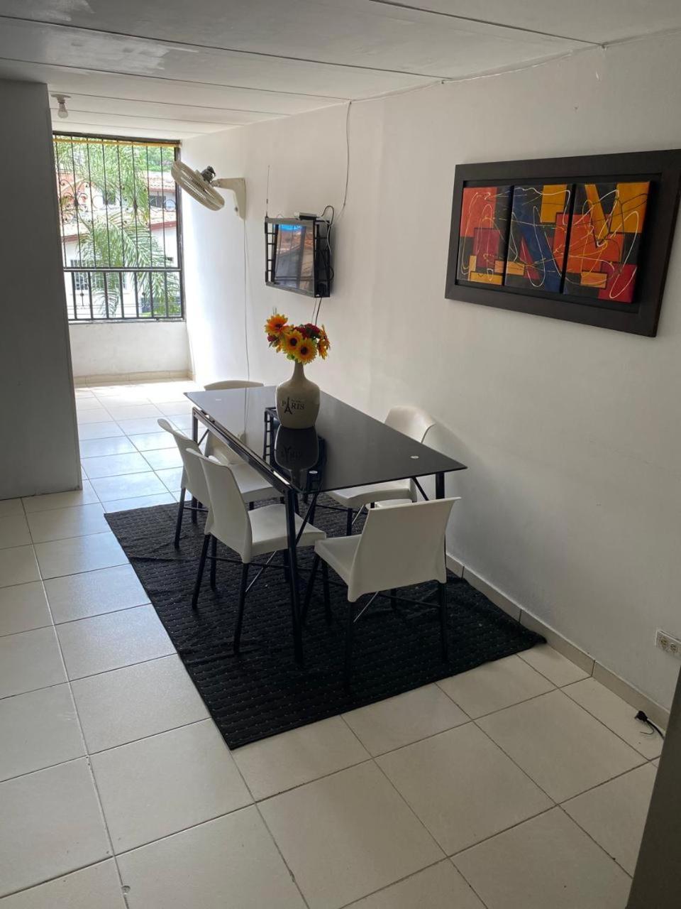 E2 Comodo Y Amplio Apartamento En Laureles Estadio 120 Mts2 Medellín Zewnętrze zdjęcie